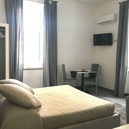 中央住宿加早餐旅馆 雷焦卡拉布里亚