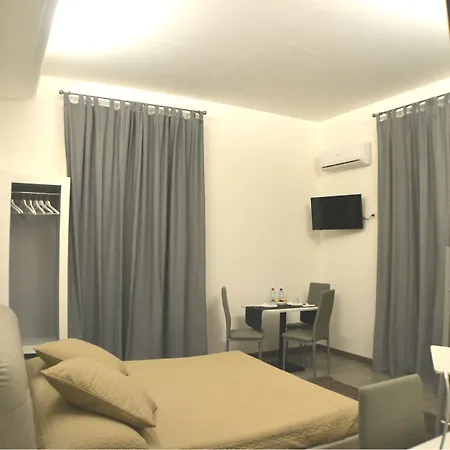 Nocleg ze śniadaniem B&B Centrale Affittacamere 4*