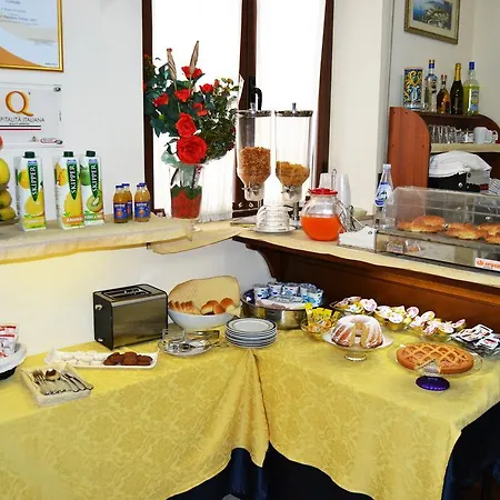 B&B Centrale Affittacamere 4*