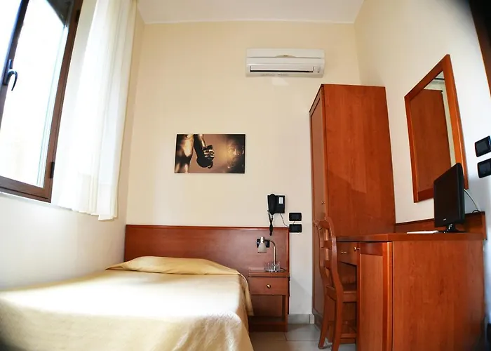 B&B Centrale Affittacamere Bed & Breakfast 4*