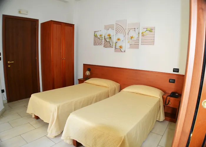 B&B Centrale Affittacamere Bed & Breakfast 4*