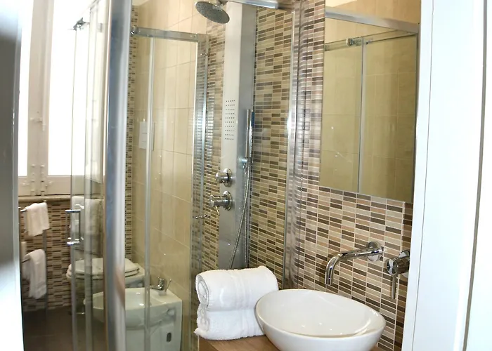 Bed & Breakfast B&B Centrale Affittacamere 4*