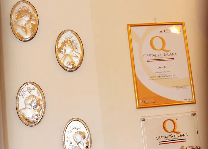 中央住宿加早餐旅馆 雷焦卡拉布里亚